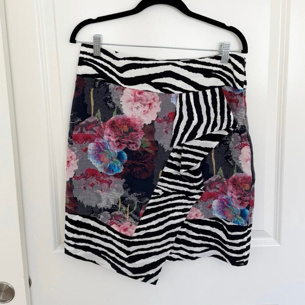 Robert Graham Shannon Floral Zebra Print Silk Skirt 10